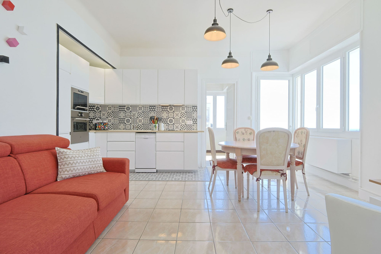 Room 4, L Horizon in Cannes With 2 Bedrooms and 1 Bathrooms, Alpes-Maritimes