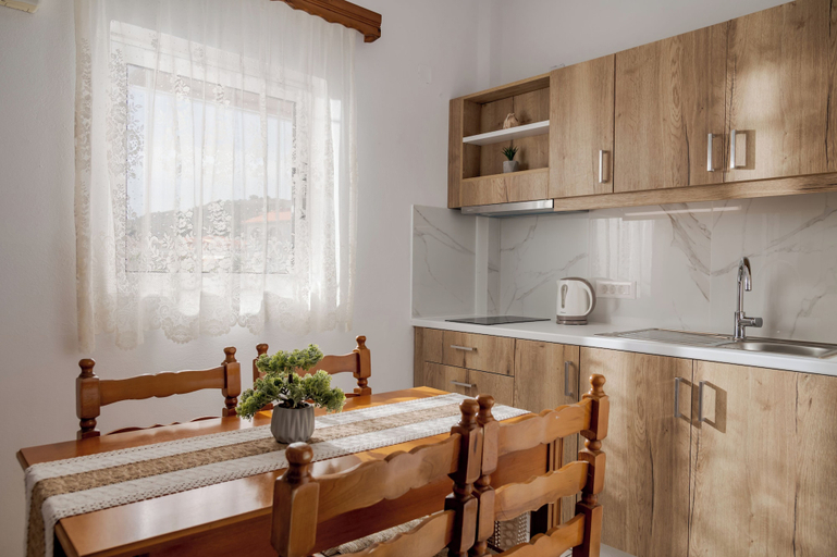 Others 5, Antonis Apartments, Ionian Islands