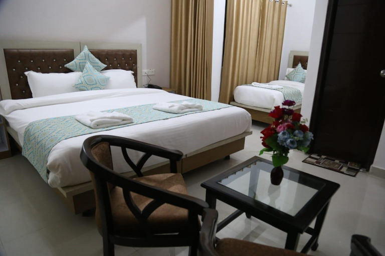 Bedroom 2, Hotel Yog Tapovan, Garhwal