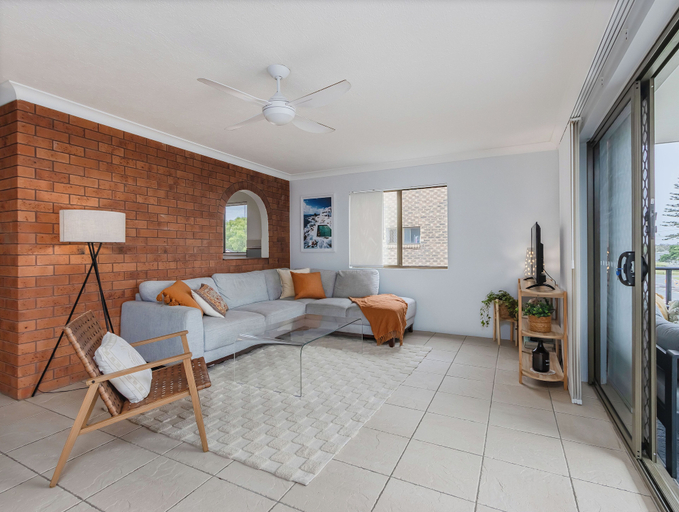 Living area 4, Layback on Marine, Tweed Heads