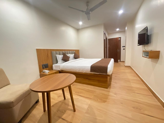 Room 4, The Imperia, Kamrup Metropolitan