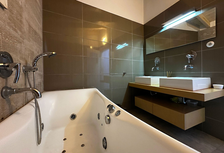 Bathroom 3, The Dream Villa Kastoria, West Macedonia