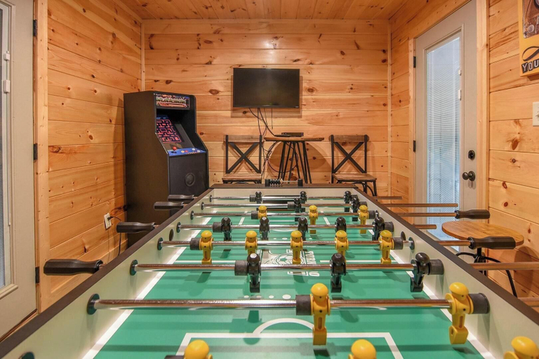 Game room 3, Blue Smoke View, Sevier
