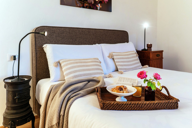 Room 5, Villa Rocawood, Como