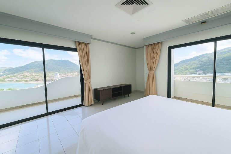 Property grounds 2, Patong Beachfront Tower 3 BR Penthouse, Phuket Island