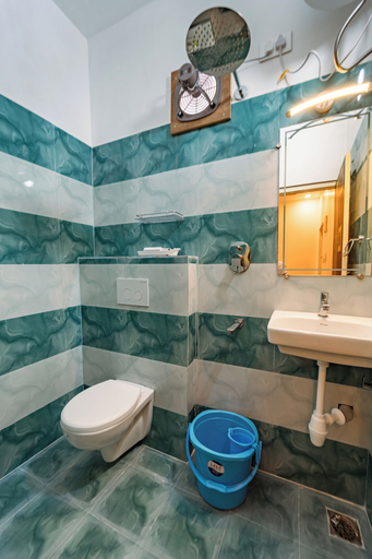 Bathroom 3, Priya Residency Pondicherry, Viluppuram