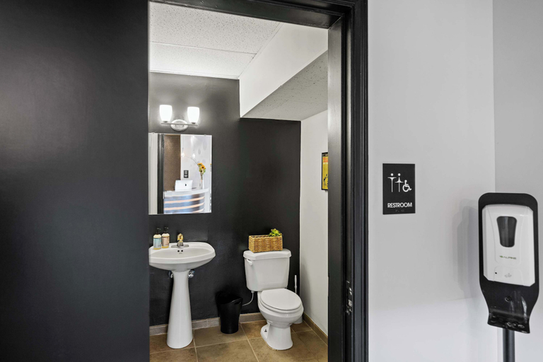 Bathroom 3, The 333 Suites 301 - Suite for 6, Hamilton