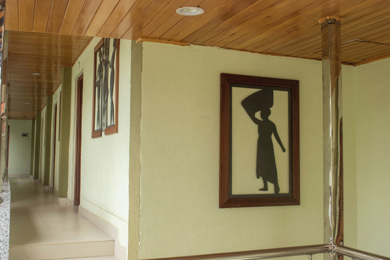 Interior, The Garden of Eden Retreat, Roysambu