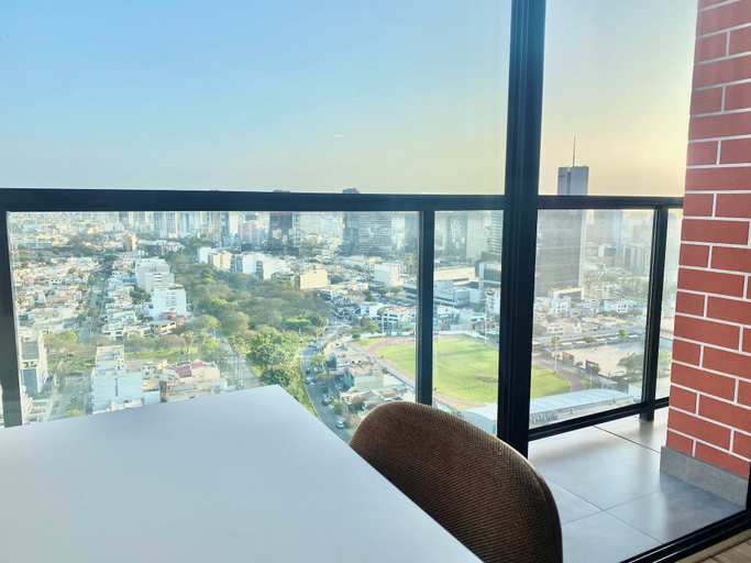 View from property 2, Apartment with San Isidro View (2802), Lima
