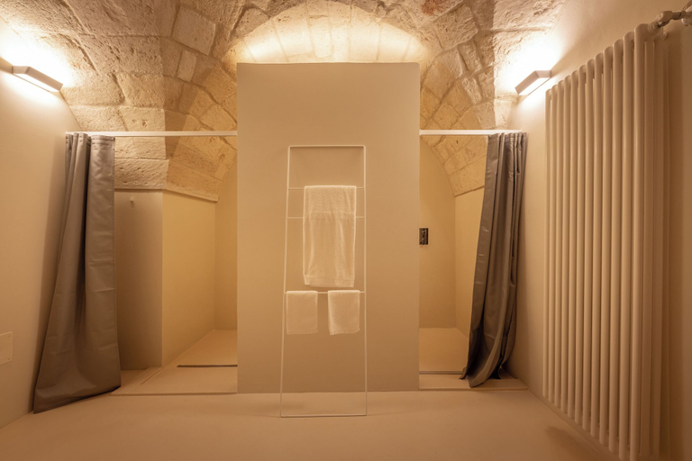 Bathroom 3, Palazzo Villani Lubelli, Lecce