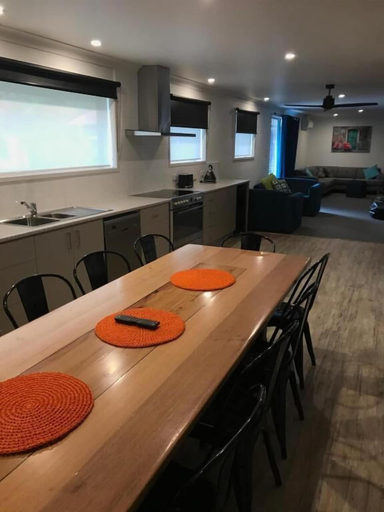 Others 4, Snowview Holiday Units, Alpine - East
