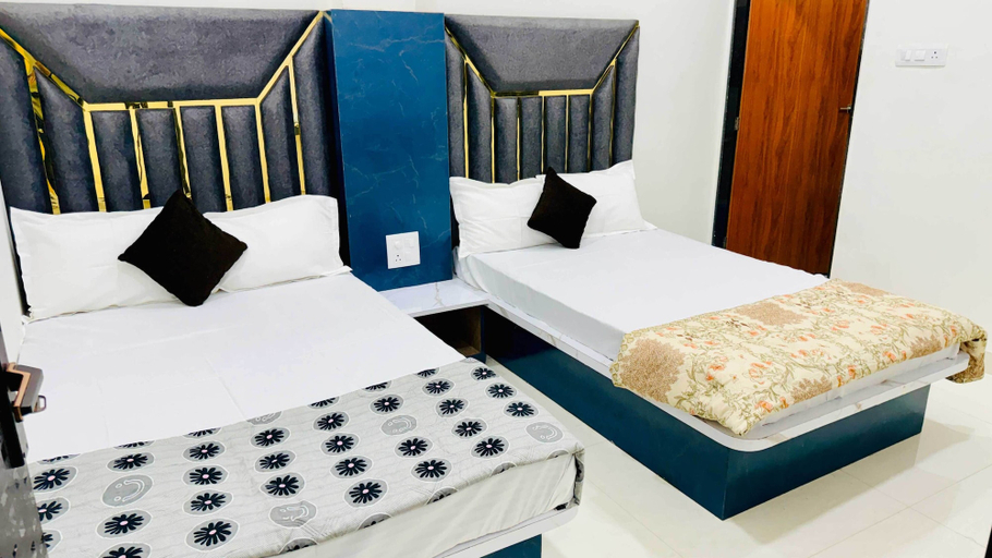 Room 2, Rukmani Palace, East Nimar
