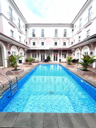 Pool 5, Suite Room by Echa at Alesha House, South Tangerang