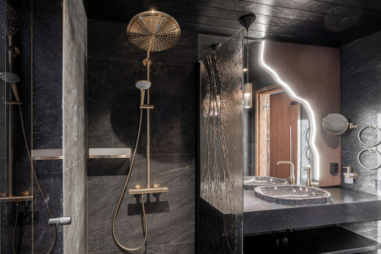 Bathroom 4, Jänkä Resort, Lapland