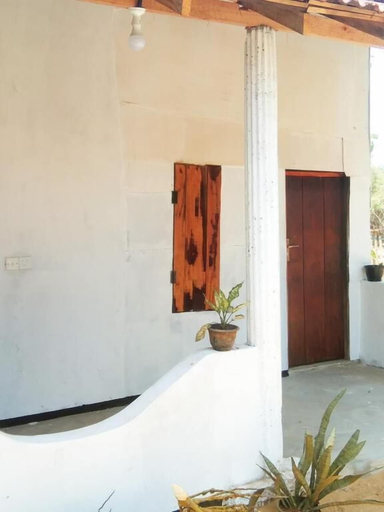 Exterior detail, FR Resort, Pothuvil
