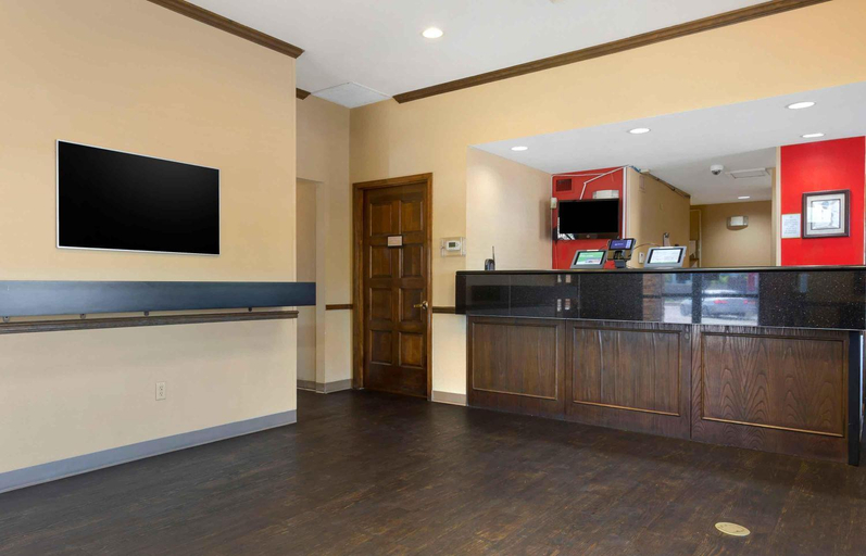 Public Area 2, Extended Stay America Select Suites Phoenix Airport E Oak St, Maricopa
