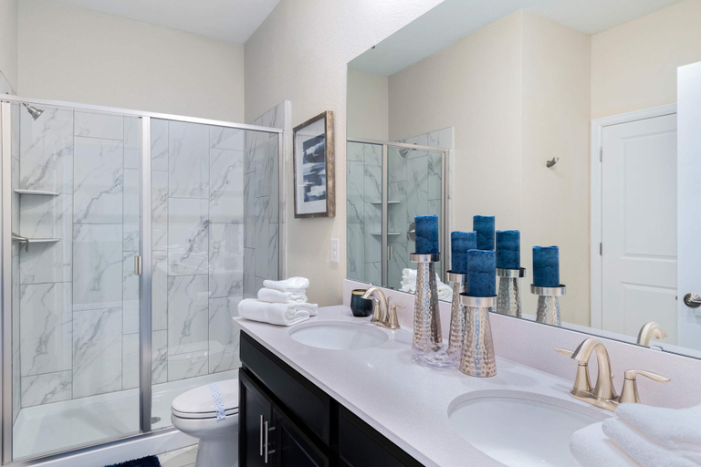 Bathroom 3, Disney Themed 10br Majestic Villa Pool/spa/games, Osceola