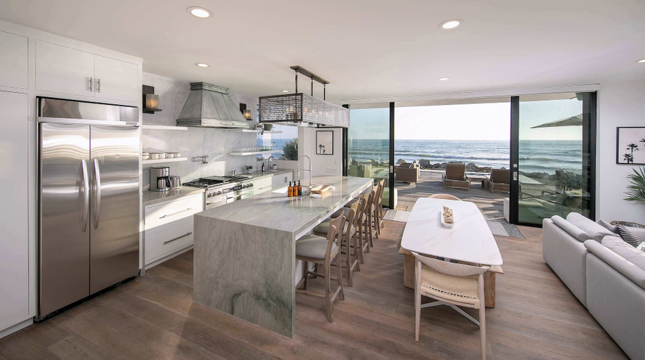 Private kitchen, Rincon Refuge Beachfront for 6, Ventura