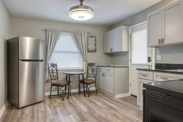 Others 1, Cozy 2BR Home: With Lake Access & Work Space, Mercer