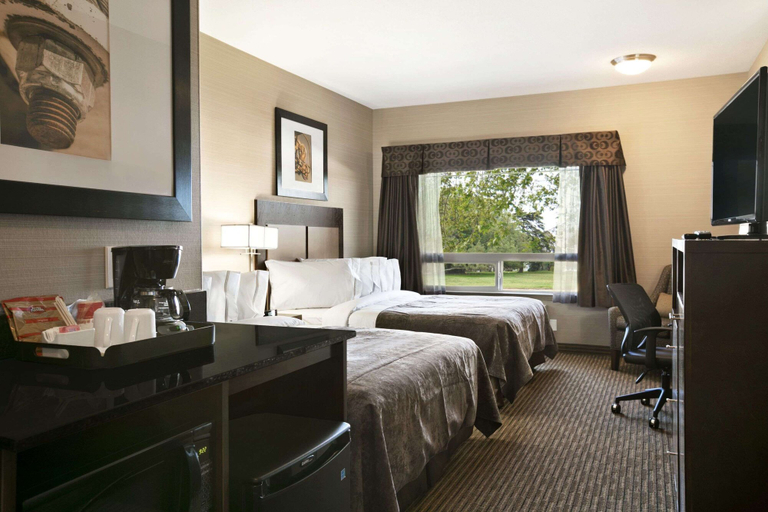 Bedroom 3, Ramada by Wyndham Conklin, Division No. 16