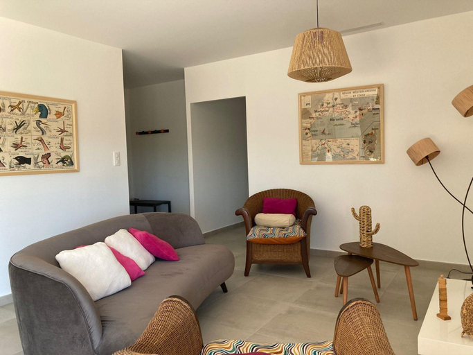 Others 1, Stylish Villa in Sainte-Valiere, Aude