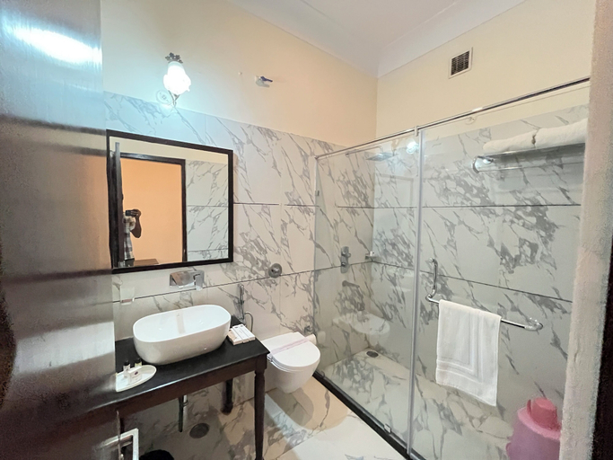 Bathroom 4, HOTEL RAJ MAHAL THE PALACE, Tikamgarh