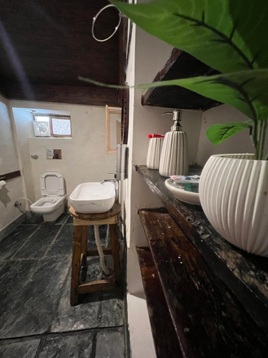 Bathroom 4, Himtrek Stays Mcleodganj, Kangra