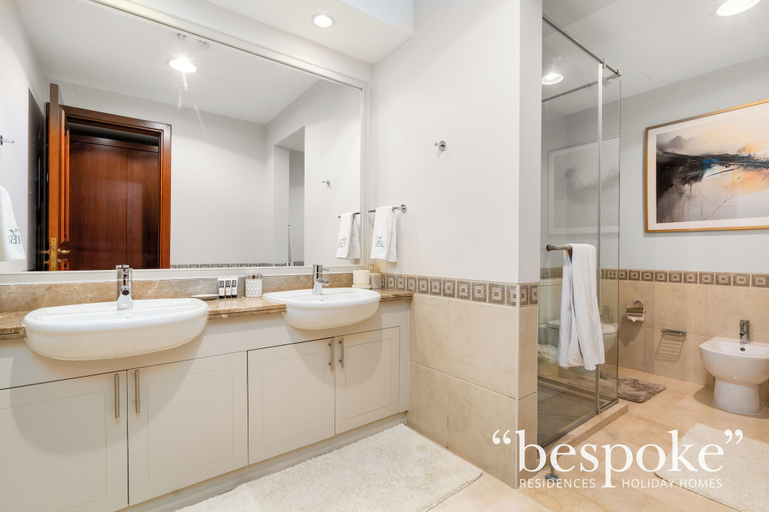 Bathroom 3, Luxury 3BR TH in Fairmont by Bespoke, Dubai