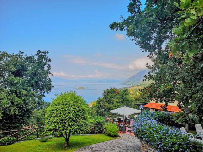 Others 4, Villa Rosamaria, Potenza