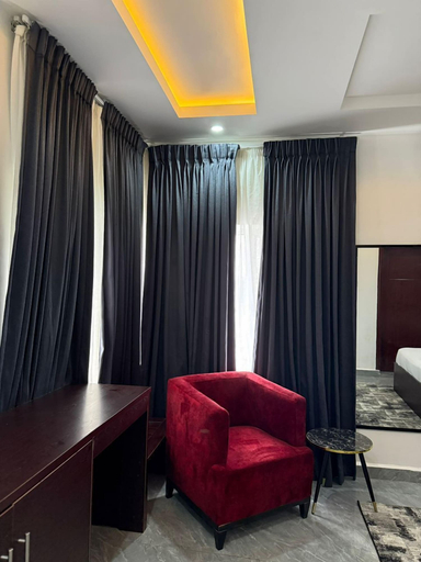 Room 2, El-Patevadan Hotel and Suites, Yenegoa