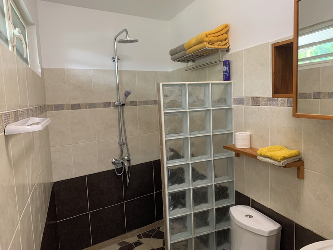 Bathroom 4, Tiki Ora Lodge - TIKI, Bora Bora
