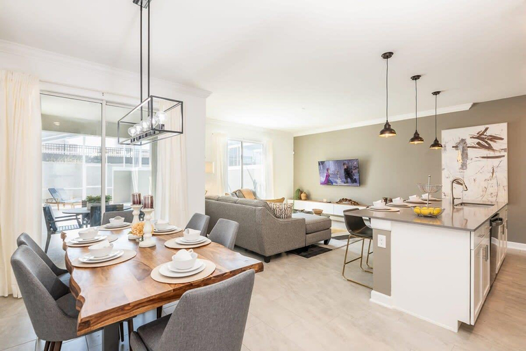 2, Modern Villa, Themed Beds, Private Pool, Osceola