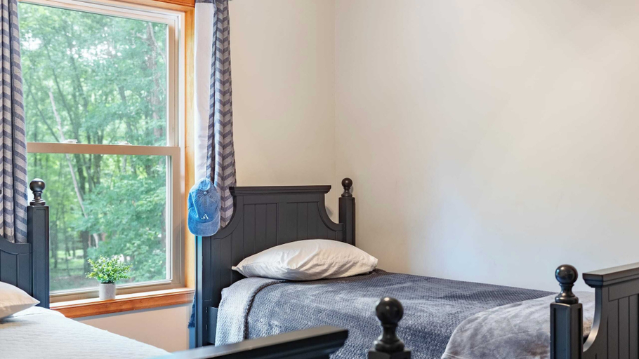 Bedroom 3, The Nest at Brier Crest by Avantstay Game Room, Expansive Deck & Fire Pit, Monroe