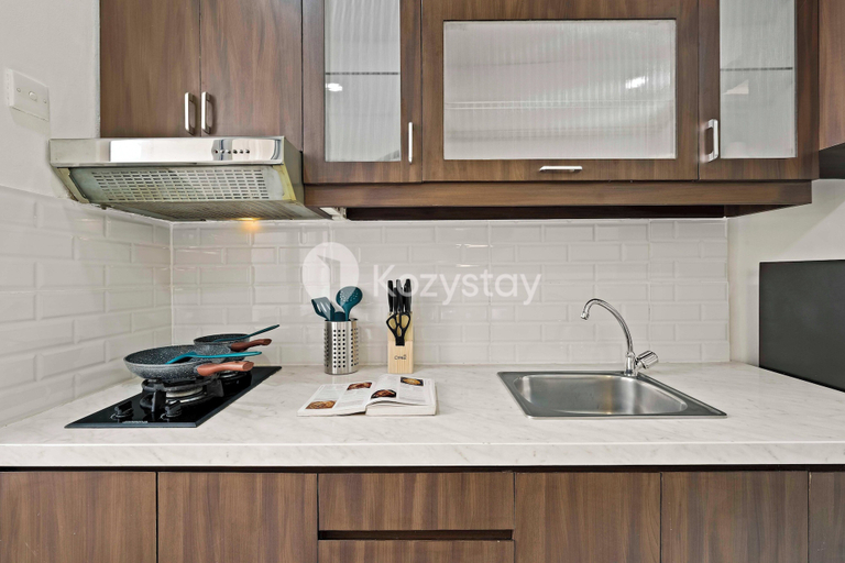 Private kitchen 5, Loriva by Kozystay - Ancol, Jakarta Utara