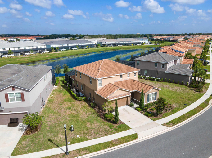 Exterior & Views 2, Solterra Villa With Screened Pool & Lake View, Polk