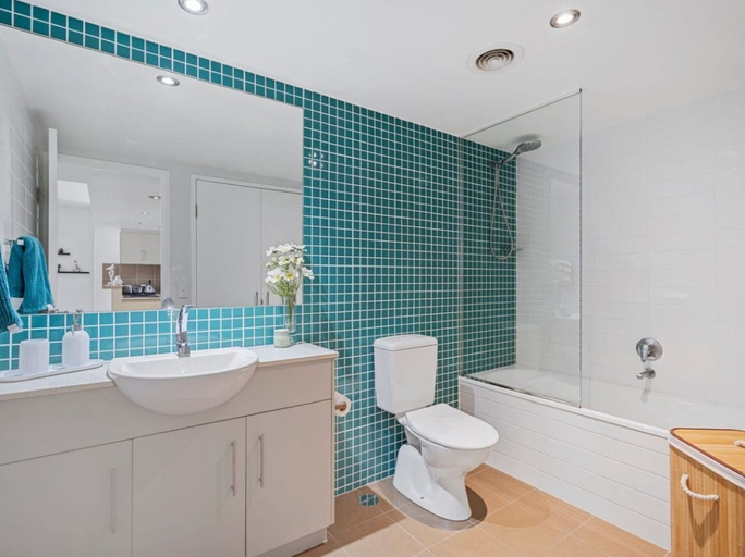 Bathroom 3, Swell Apartments - by Burleigh Letting, Gold Coast