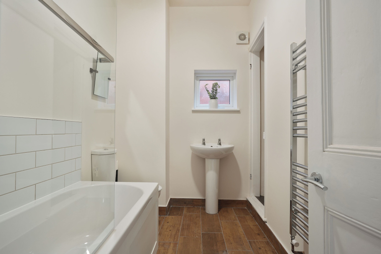 Bathroom 5, Lawrence Street, Derbyshire
