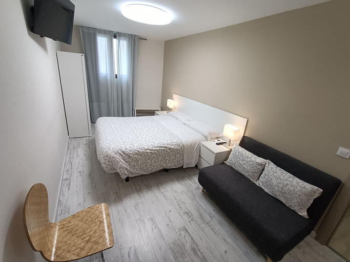 Room 2, Hostal Rey Mundo, Zaragoza