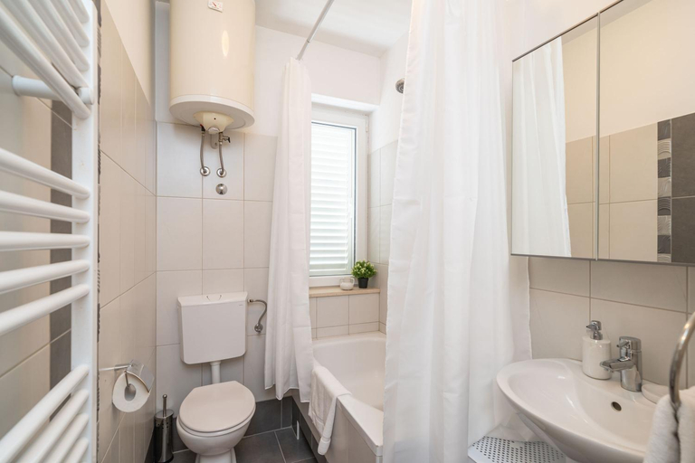 Bathroom 4, Villa MarLea, Dubrovnik