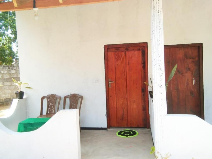 Terrace/patio 5, FR Resort, Pothuvil