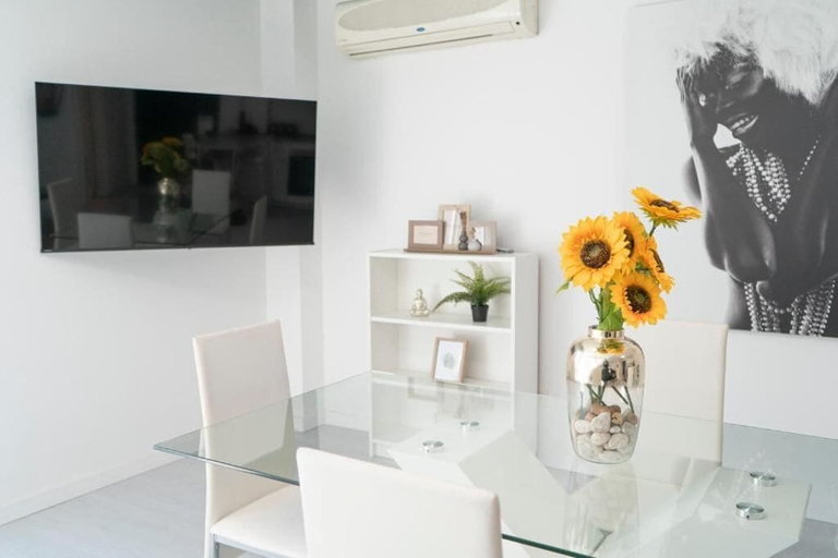 Living area 5, Deluxe Stay - Naffah Apartments, Madrid