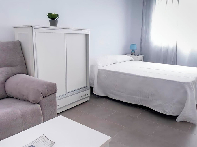 Room 5, Estudio centrico y economico en Conil, Cádiz