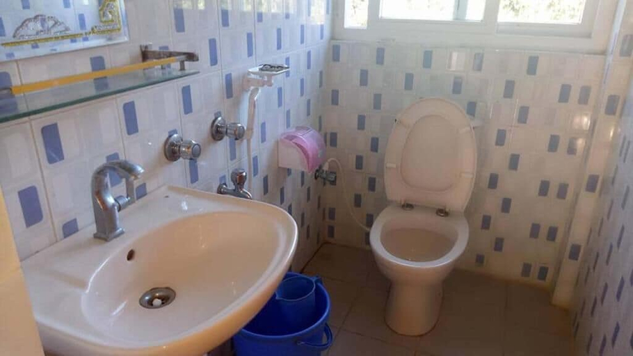Bathroom 4, Bono Nibas Hill Resort Bandarban, Bandarbon