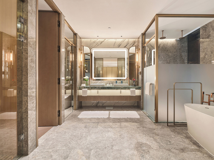 Bathroom 5, Hilton Shanghai Greater Hongqiao, Shanghai