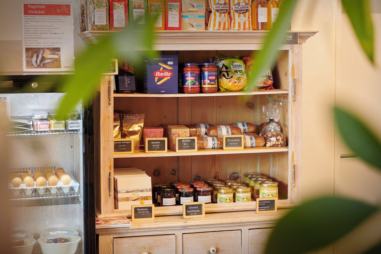 Food & Drinks 4, Reka-Feriendorf Disentis, Surselva