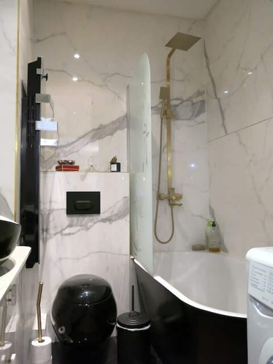 Room 5, La Bruyere Saint Georges Citycosy, Paris