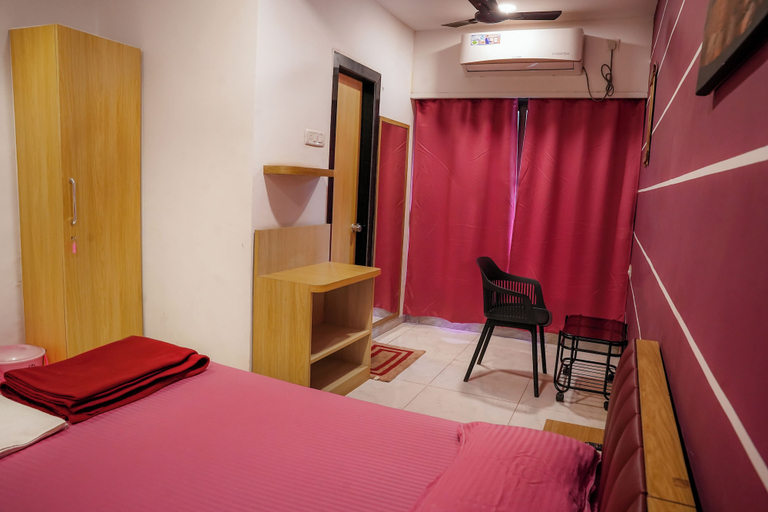Room 3, Hotel Royal Usi, Ratnagiri