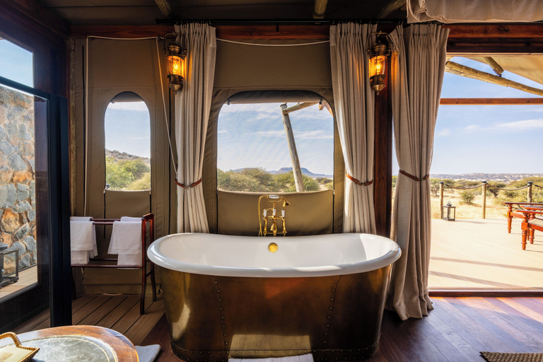 Bathroom 2, Maloba Lodge - Private Game Reserve, Lejweleputswa