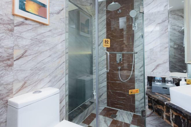 Bathroom 4, Yining Development Zone Licheng Ruixuan Hotel (Yining Airport), Ili Kazakh