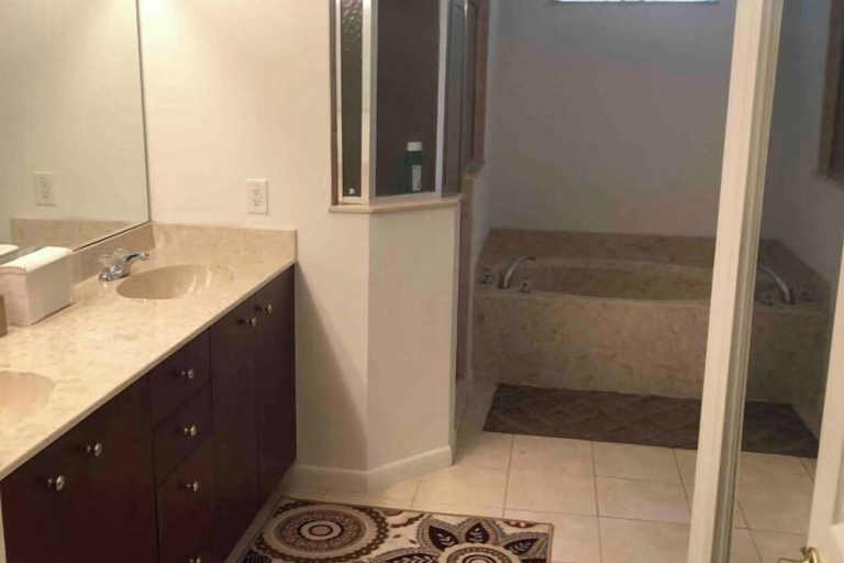 Bathroom 5, Cozy, Private Home Close to the I95 Exit 284, Flagler